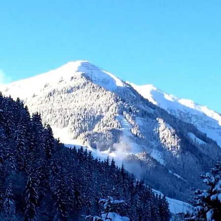 Near Lift & Glacier * 卡普伦