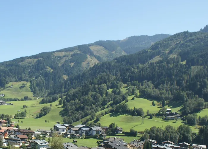 Near Lift & Glacier *